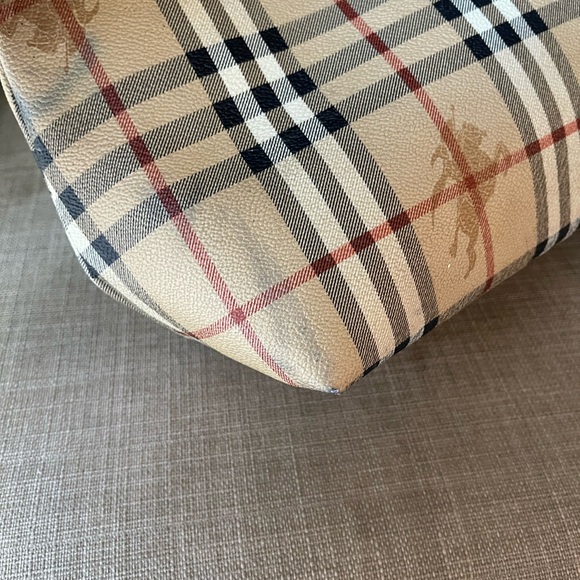 Authentic Burberry vintage nova check tote bag (F305) - Picture 12 of 15